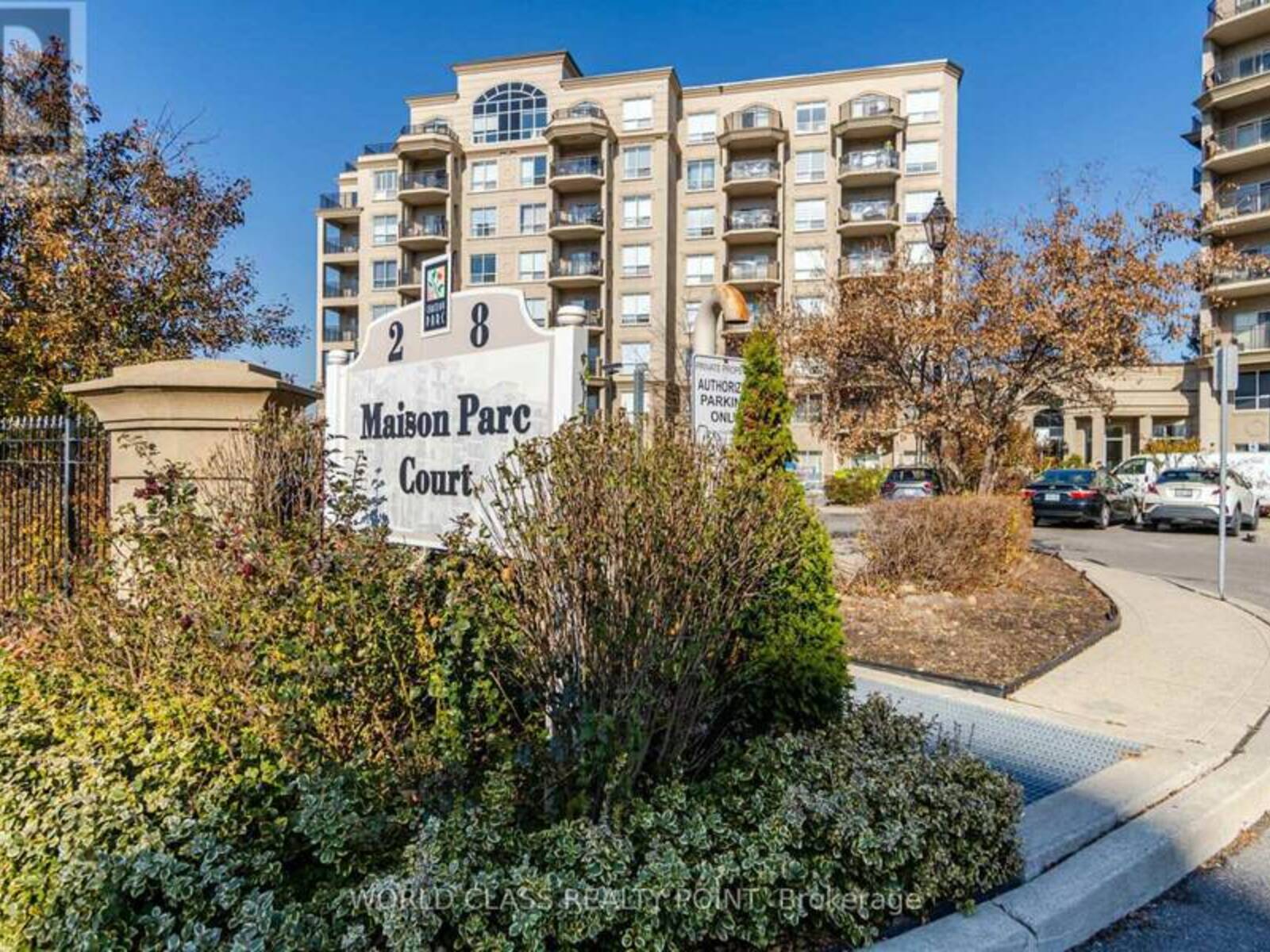 204 - 8 MAISON PARC COURT, Vaughan, Ontario L4J 9K5