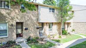 10 - 75 VENTURA DRIVE | St. Catharines Ontario | Slide Image Two