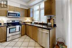 10 - 10 POST OAK DRIVE | Richmond Hill Ontario | Slide Image Thirteen