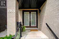 1365 GULL CROSSING | Pickering Ontario | Slide Image Three