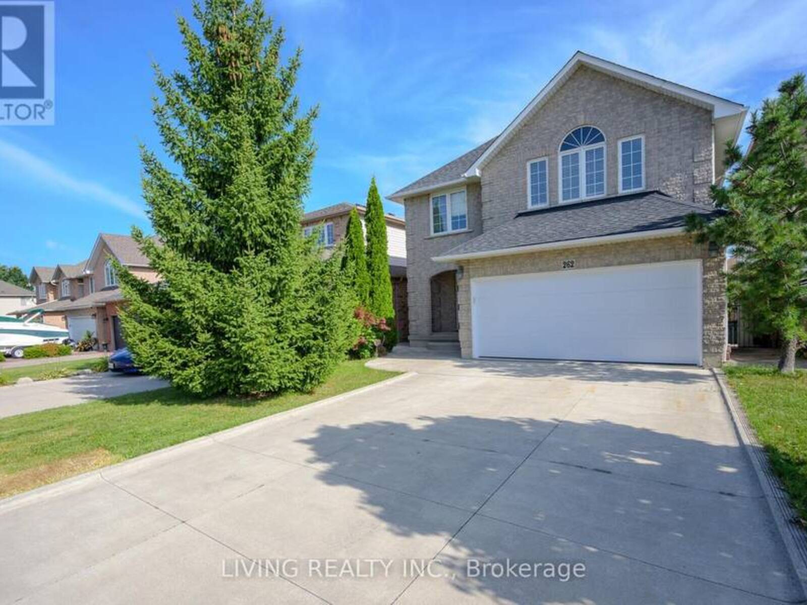 262 JACQUELINE BOULEVARD, Hamilton, Ontario L9B 2V7