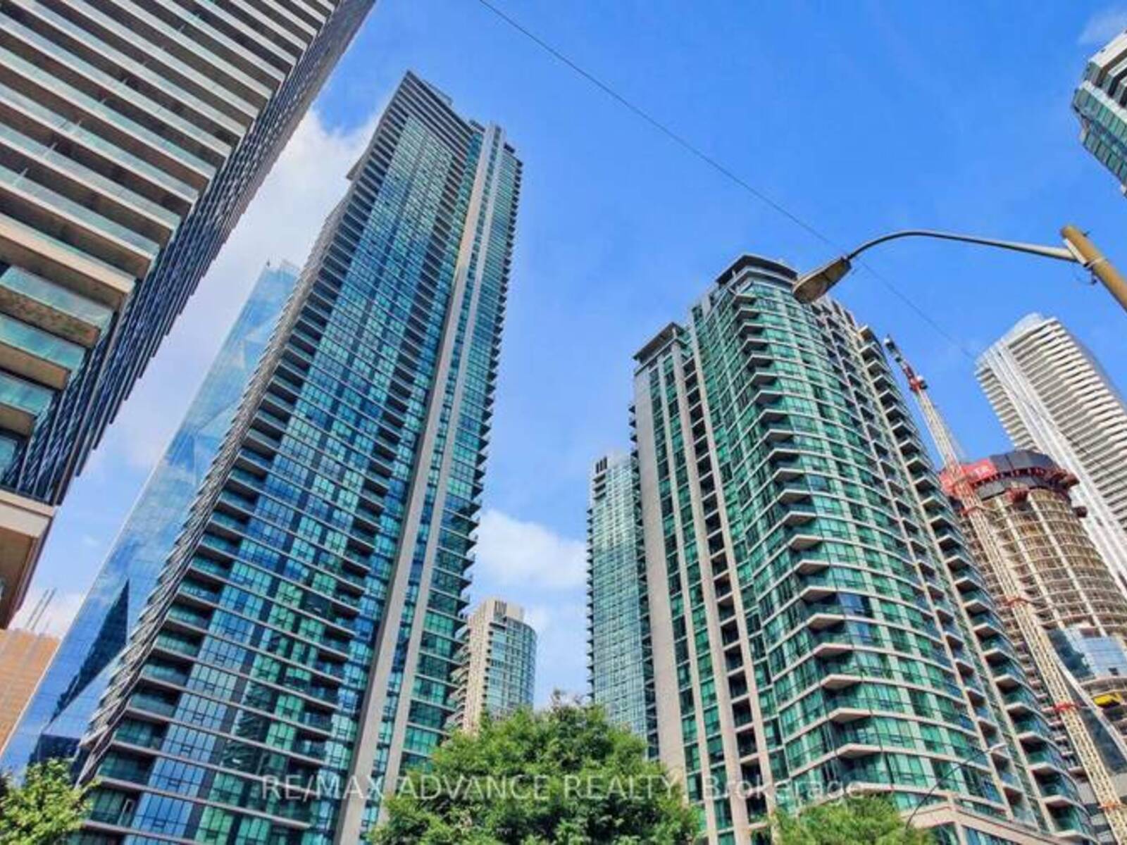 3307 - 18 HARBOUR STREET E, Toronto, Ontario M5J 2Z6