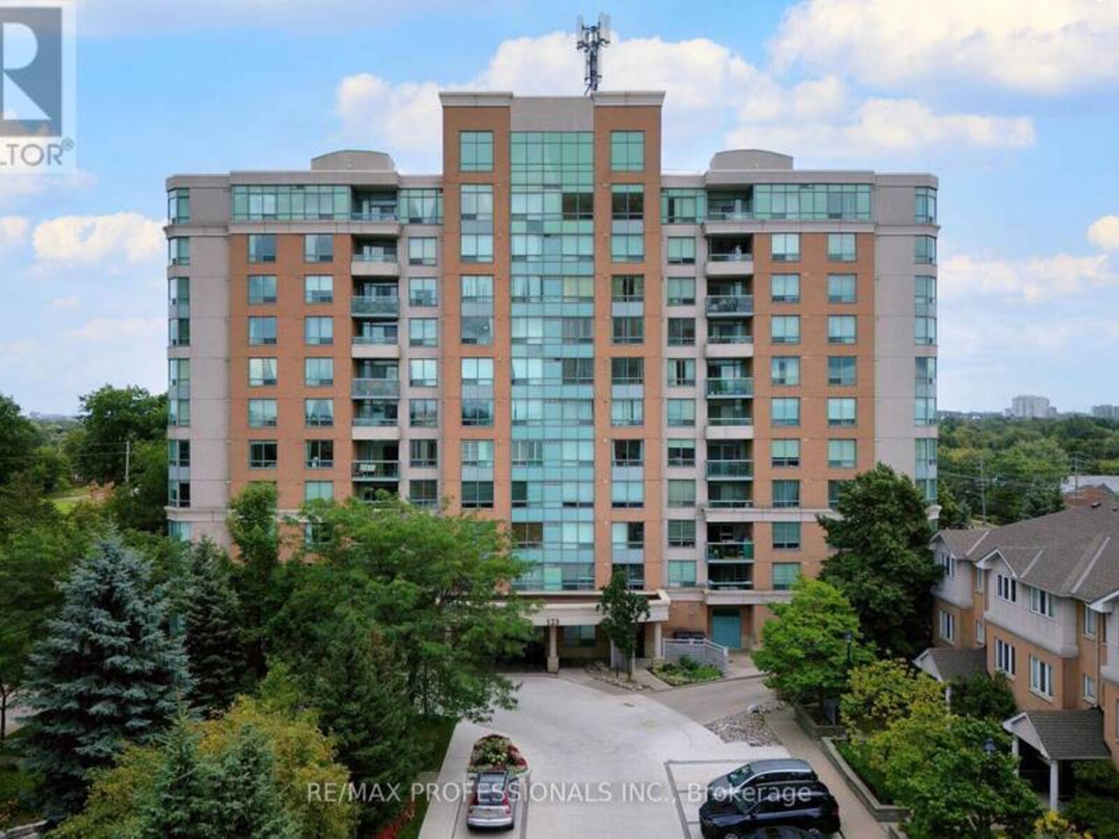 PH71 - 123 OMNI DRIVE, Toronto, Ontario M1P 5A8