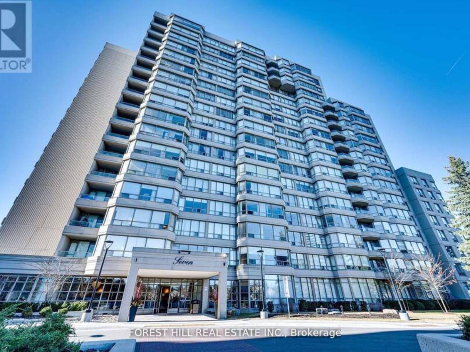 304 - 7 TOWNSGATE DRIVE, Vaughan, Ontario L4J 7Z9