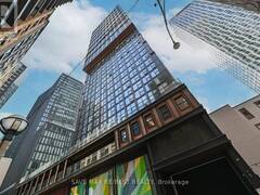 1903 - 82 DALHOUSIE STREET Toronto Ontario, M5B 0C5