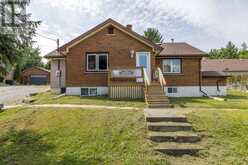 2813 LAKEFIELD ROAD | Smith-Ennismore-Lakefield Ontario | Slide Image One