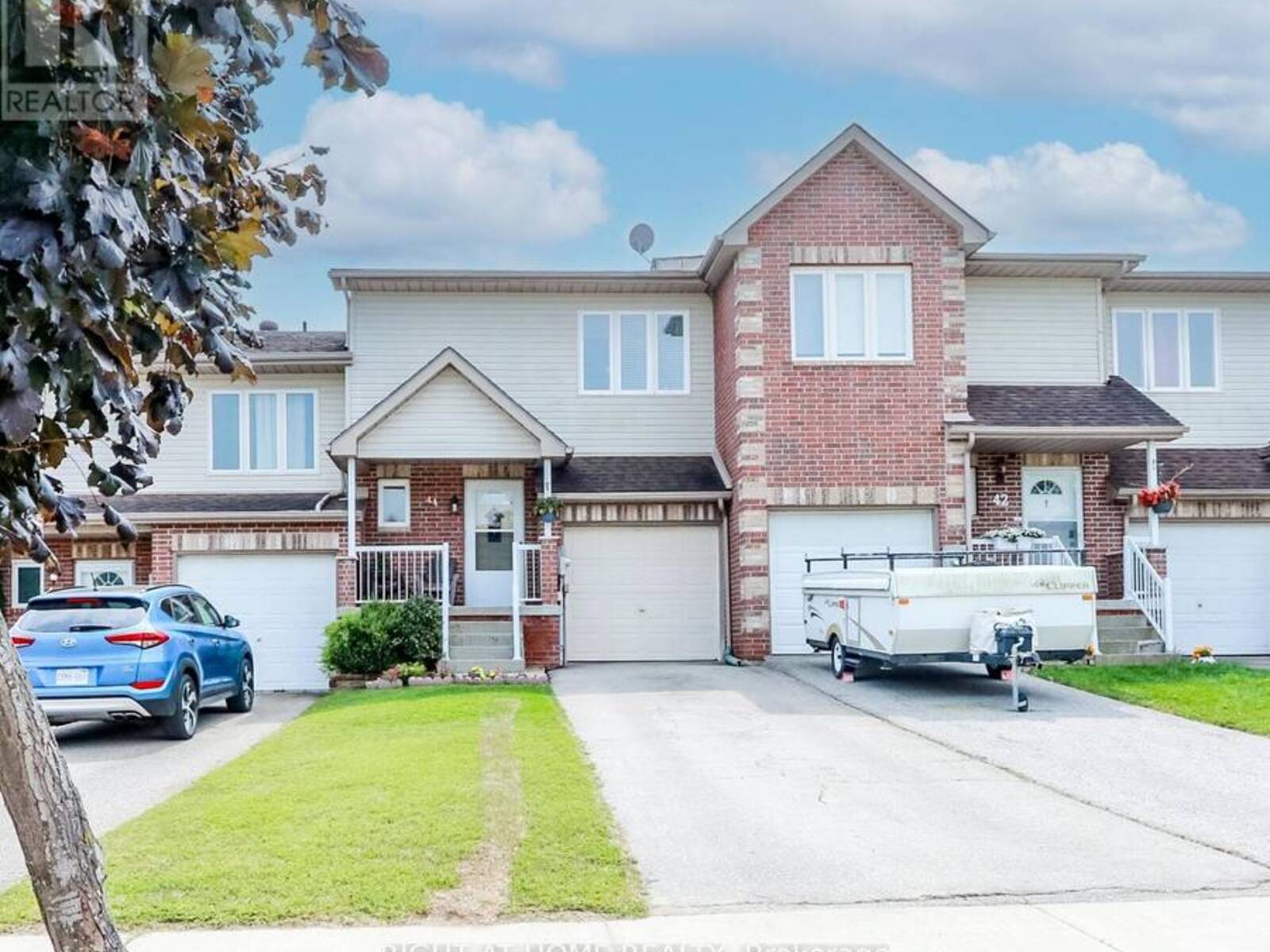 44 PARKSIDE CRESCENT, Essa, Ontario L3W 0K9