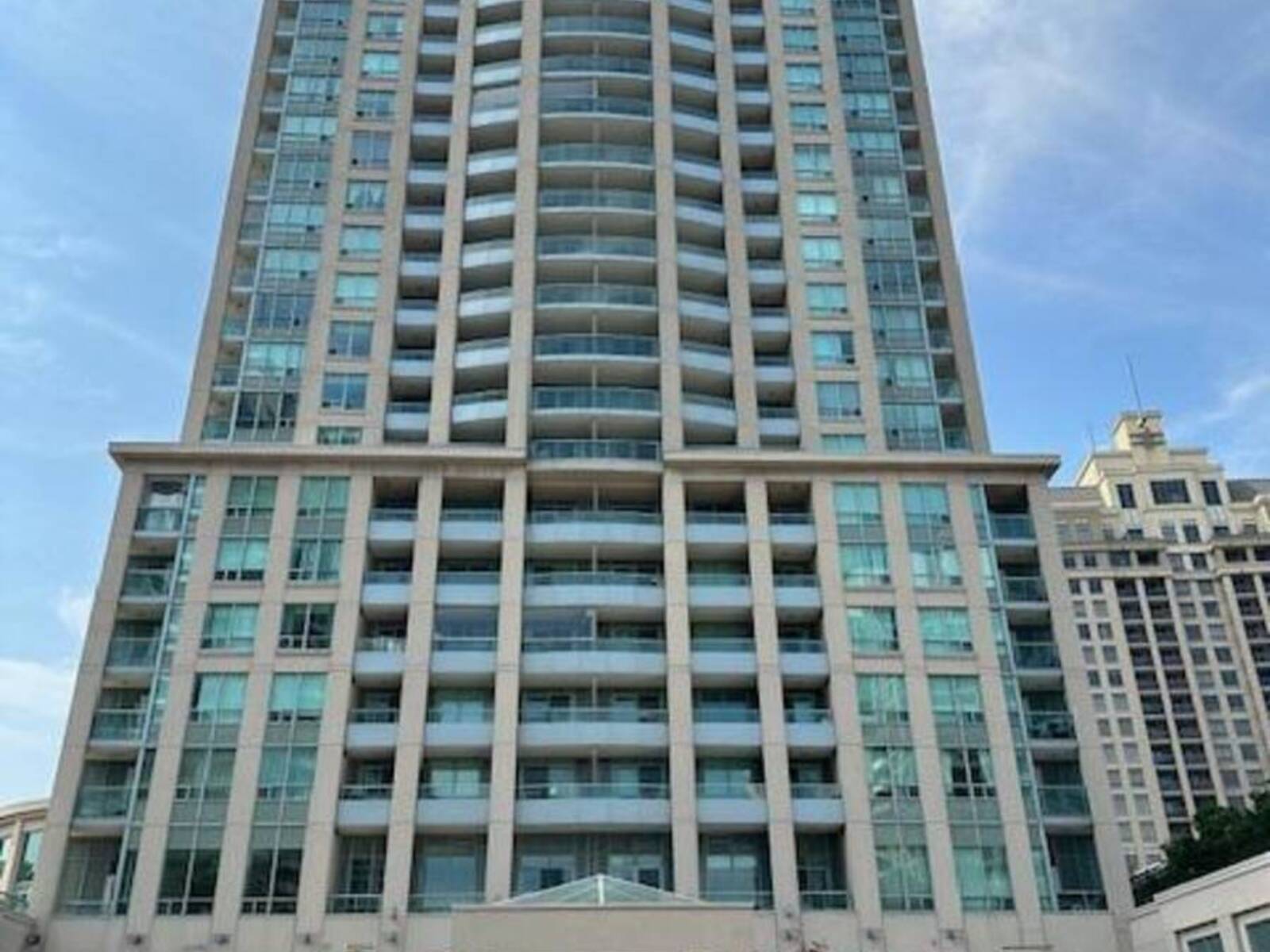 1802 - 17 BARBERRY PLACE, Toronto, Ontario M2K 3E2