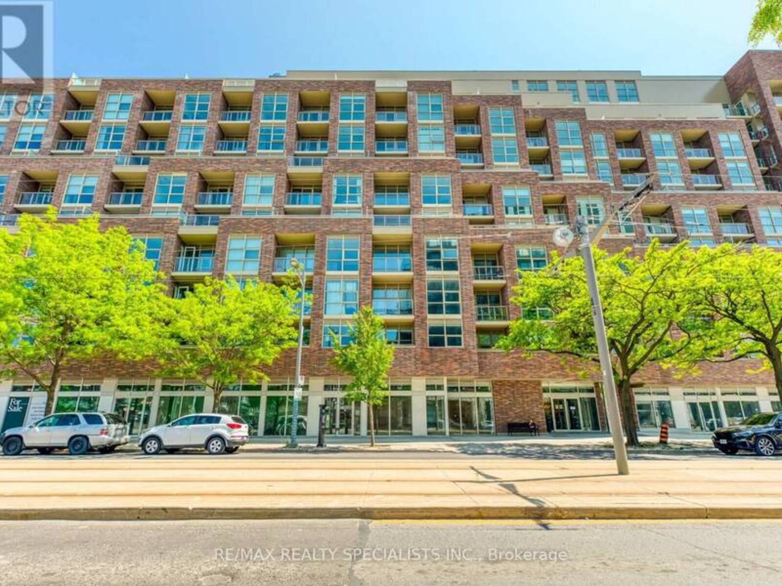 428 - 1787 ST. CLAIR AVENUE W, Toronto, Ontario M6N 0B7