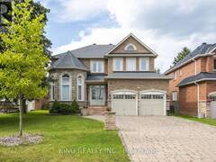 212 19TH AVENUE Richmond Hill Ontario, L4E 3P6