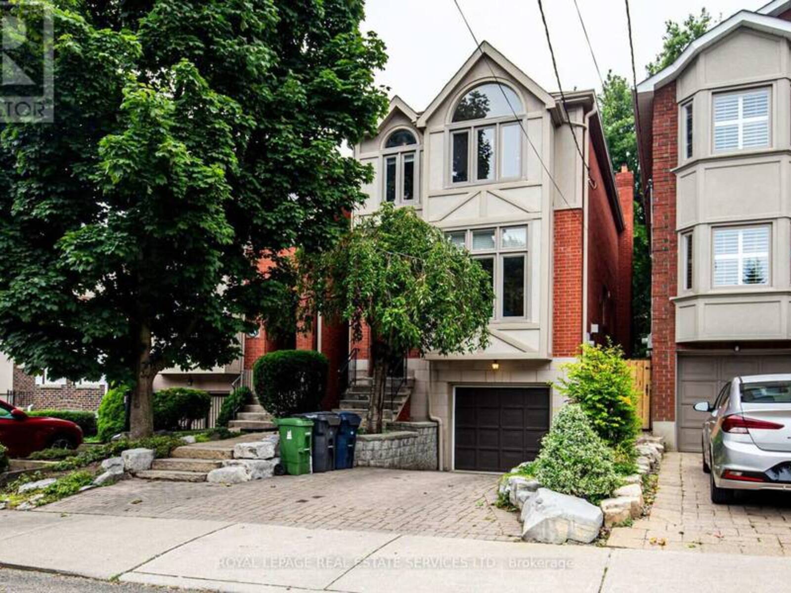 351A DELORAINE AVENUE, Toronto, Ontario M5M 2B7