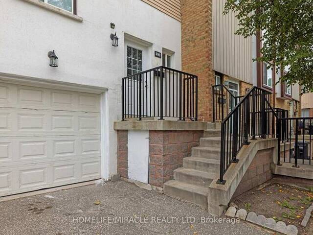 53 MOREGATE CRESCENT Brampton Ontario, L6S 3K9