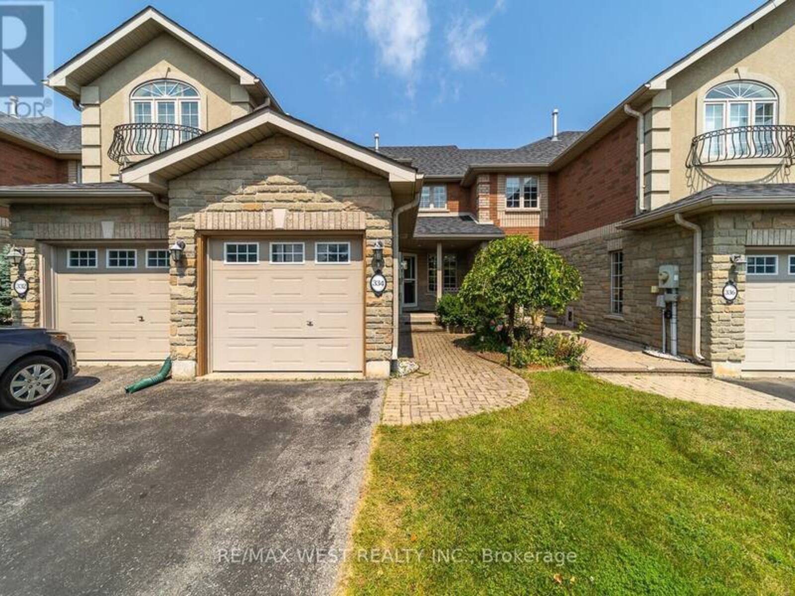 334 CUNDLES ROAD E, Barrie, Ontario L4M 7E5