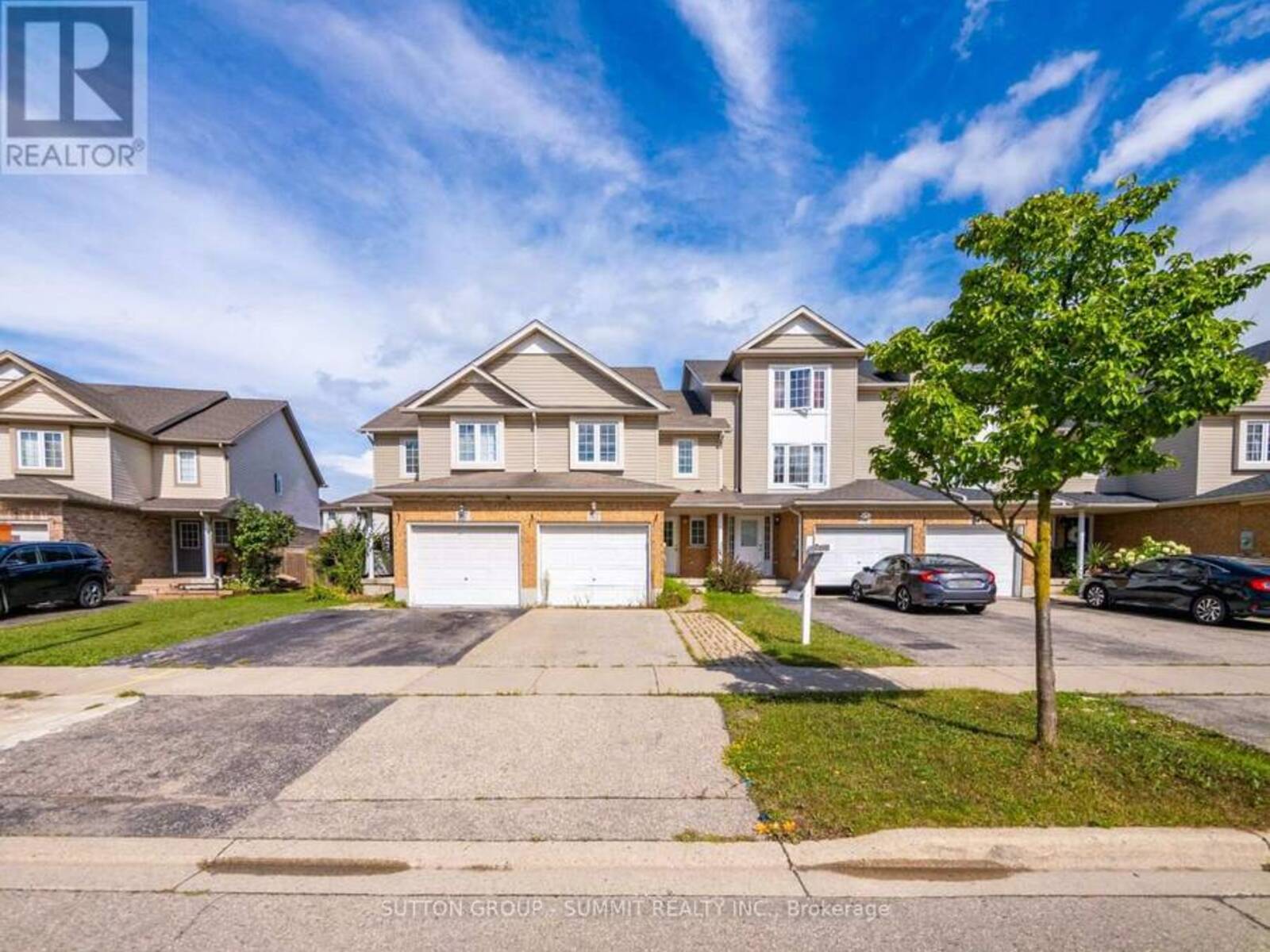 90 DONNENWERTH DRIVE, Kitchener, Ontario N2E 4C9