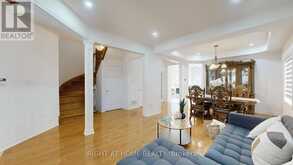 12 PICKTHALL TERRACE | Toronto Ontario | Slide Image Nine