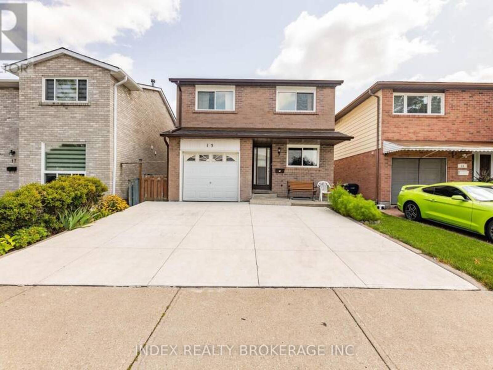 15 FRANCA CRESCENT, Toronto, Ontario M9V 4S1