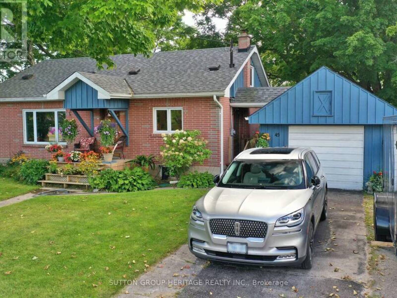 45 STURGEON ROAD N, Kawartha Lakes, Ontario K0L 2N0