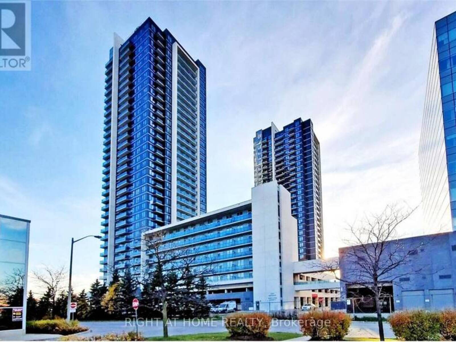 720 - 3600 HWY 7 ROAD, Vaughan, Ontario L4L 0G7