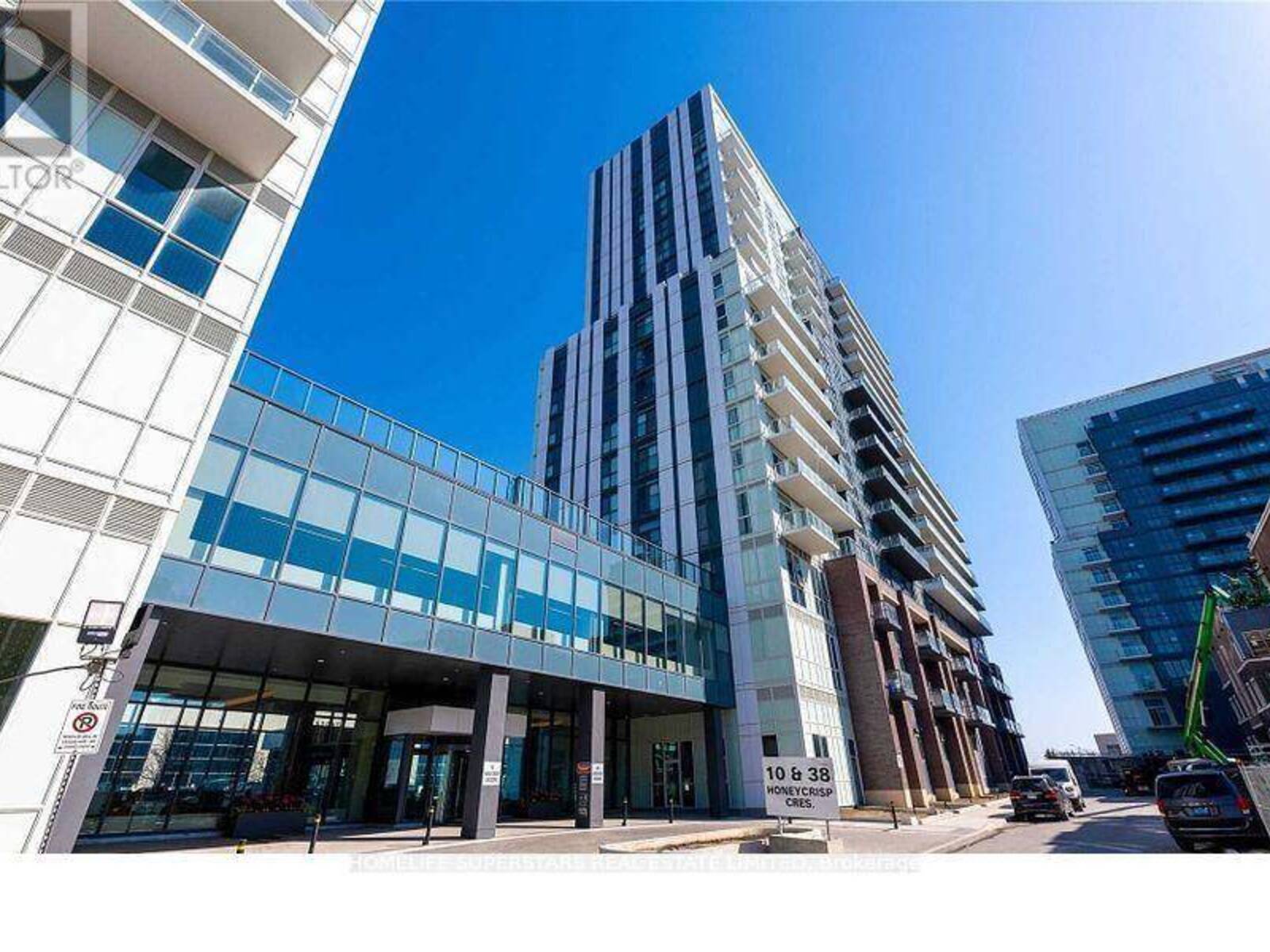 207 - 10 HONEYCRISP CRESCENT, Vaughan, Ontario L4K 0N6