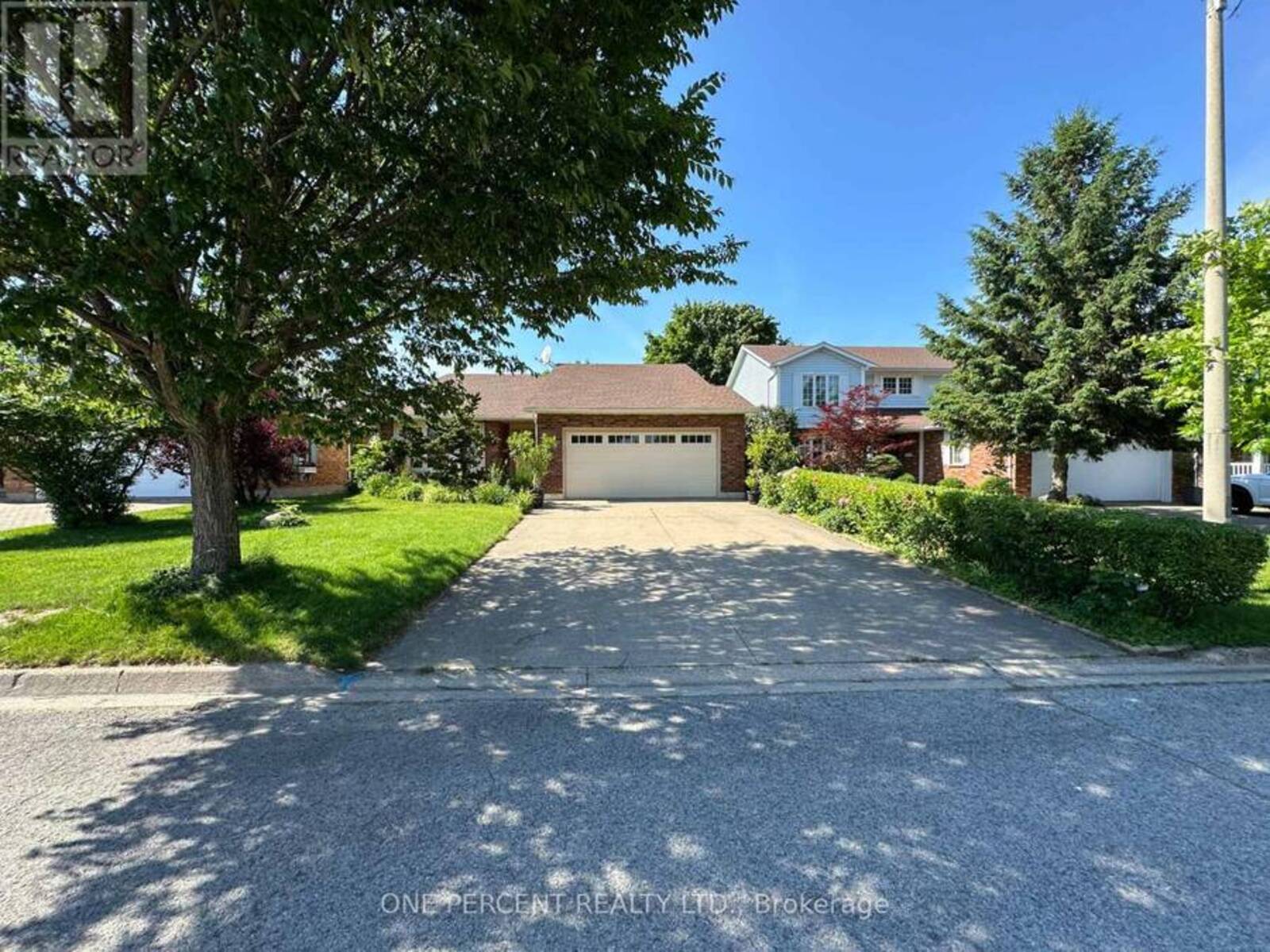 9 BAHAMA BAY, St. Catharines, Ontario L2M 7W2