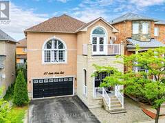 127 SANTA MARIA TRAIL Vaughan Ontario, L6A 3G9