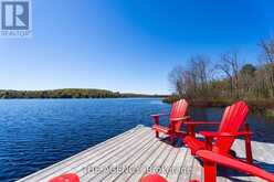 121 NORTH DEER LAKE | Huntsville Ontario | Slide Image Eight