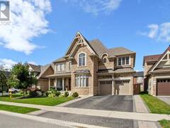 165 TRAIL BOULEVARD Springwater Ontario, L9X 0S7