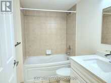 2530 - 3888 DUKE OF YORK BOULEVARD S | Mississauga Ontario | Slide Image Four