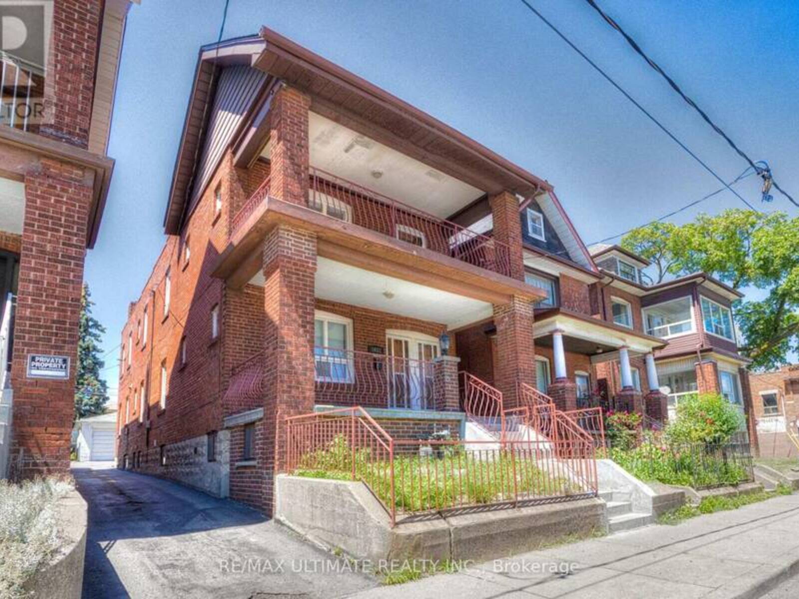 1652 DUFFERIN STREET, Toronto, Ontario M6H 3L8