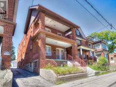 1652 DUFFERIN STREET Toronto Ontario, M6H 3L8