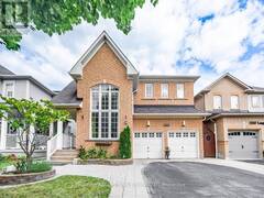 1352 LANGLEY CIRCLE Oshawa Ontario, L1K 0E2