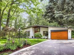 344 DALEWOOD DRIVE Oakville Ontario, L6J 4P5