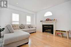 28 LUDFORD DRIVE | Richmond Hill Ontario | Slide Image Nine