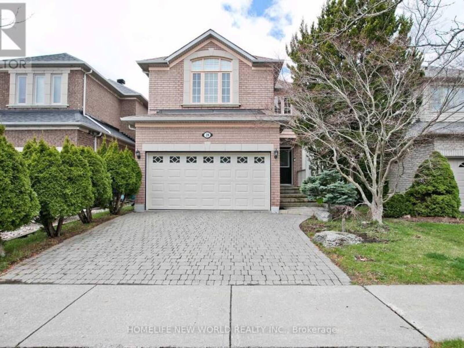 28 LUDFORD DRIVE, Richmond Hill, Ontario L4B 4G7