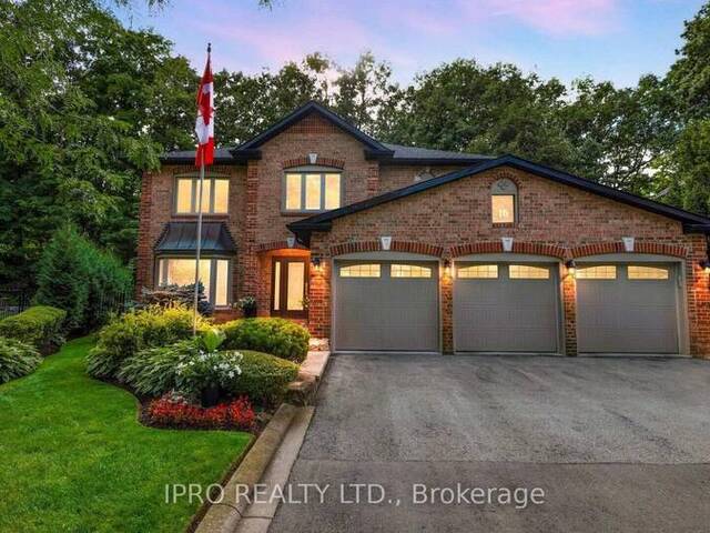 16 GRAND OAKS COURT Brampton Ontario, L6Z 3K7