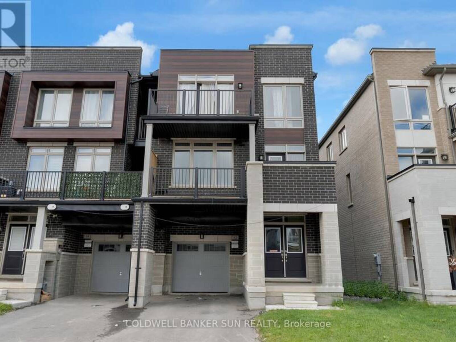 42 DONALD FICHT CRESCENT, Brampton, Ontario L7A 5H8