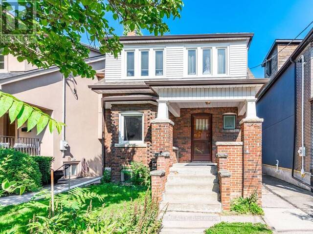 55 PINEWOOD AVENUE Toronto Ontario, M6C 2V2