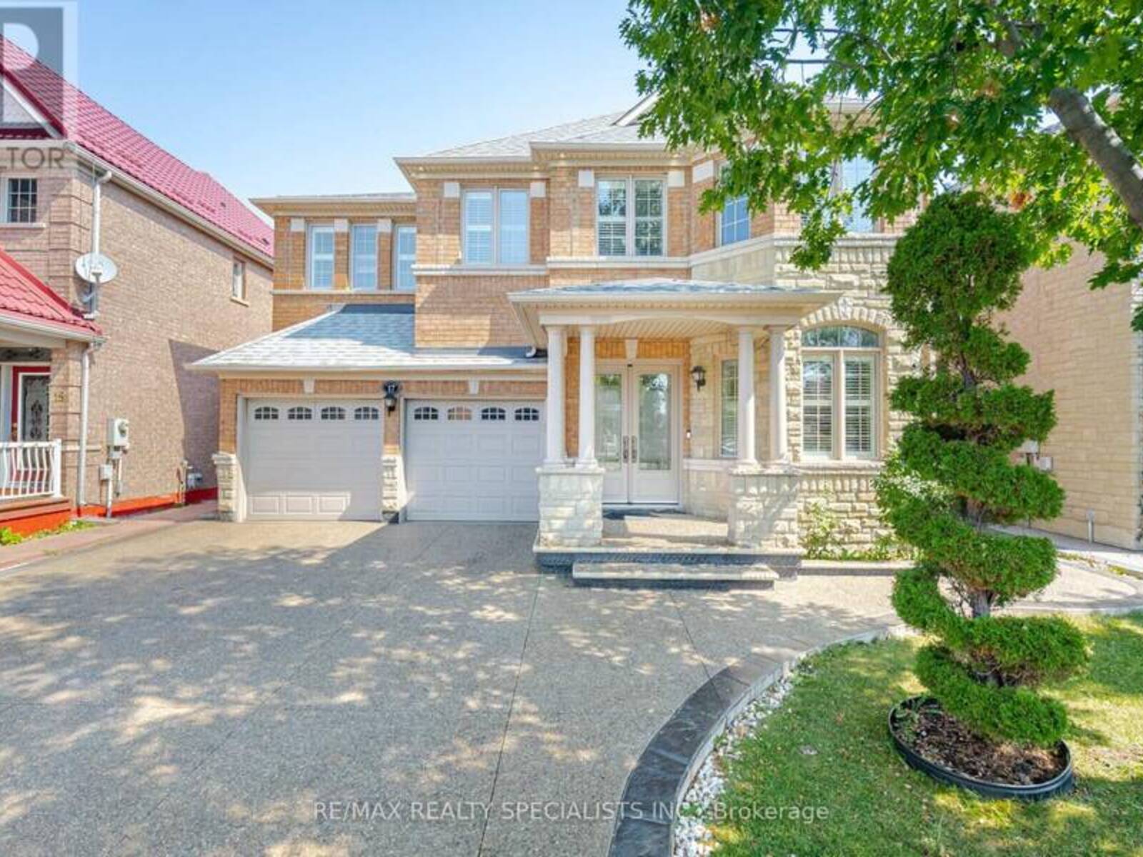 17 VALLEYCREEK DRIVE, Brampton , Ontario L6P 2B7