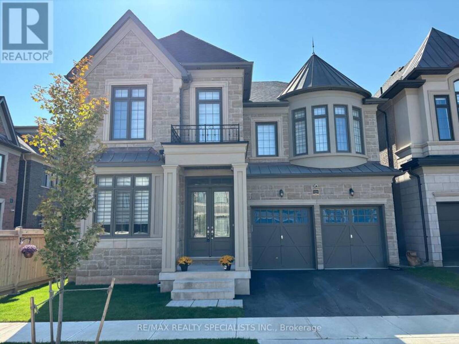 1214 PONDSIDE TRAIL, Oakville, Ontario L6M 5M6