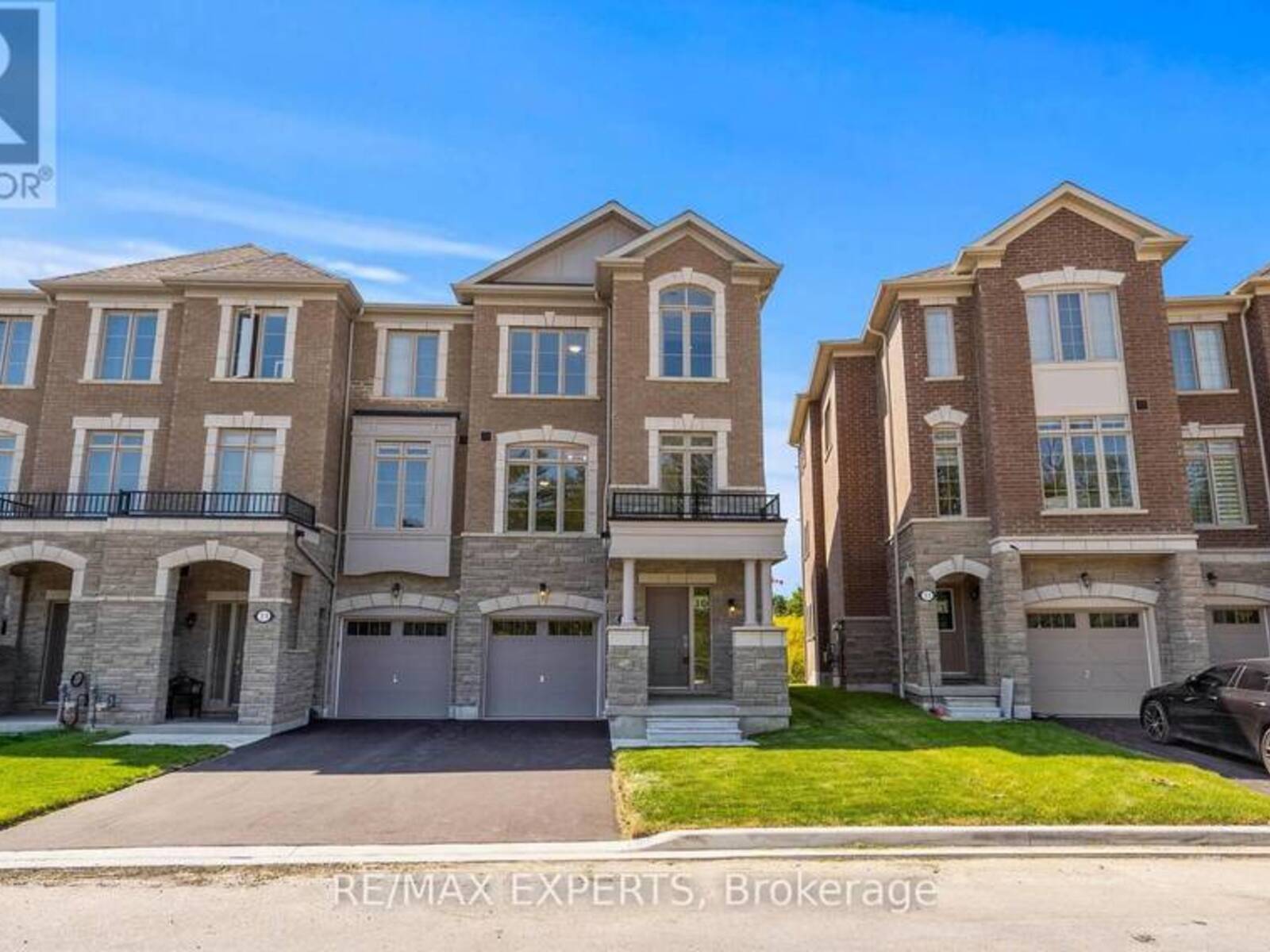 32 COOTE COURT, Ajax, Ontario L1T 0P5