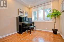 26 SANDERSON ROAD | Markham Ontario | Slide Image Five