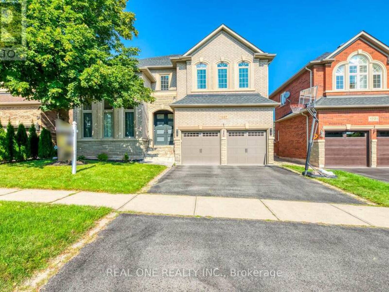 1227 GRACE DRIVE, Oakville, Ontario L6H 6W2