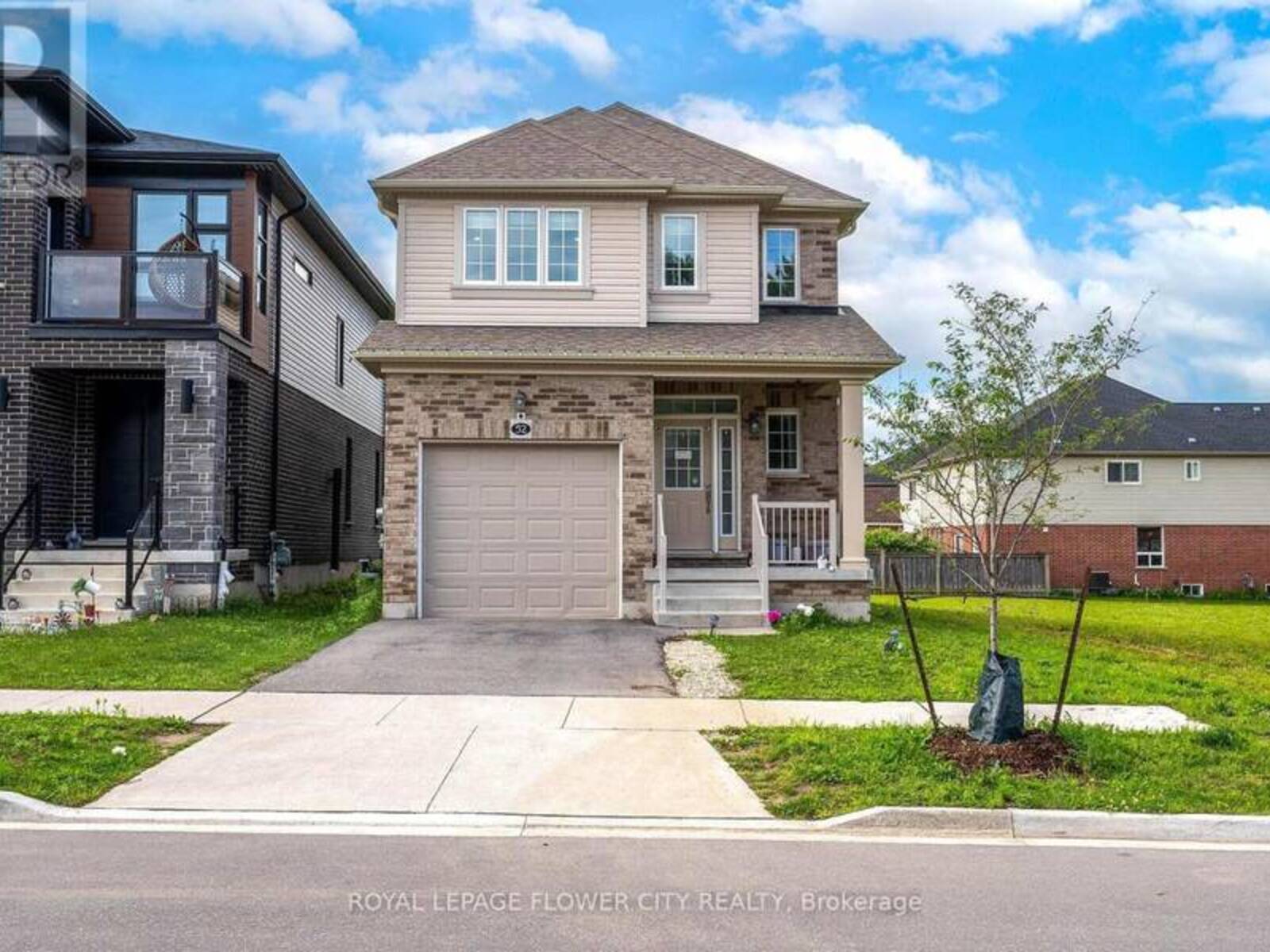 52 MONARCH WOODS DRIVE W, Kitchener, Ontario N2P 2Y9