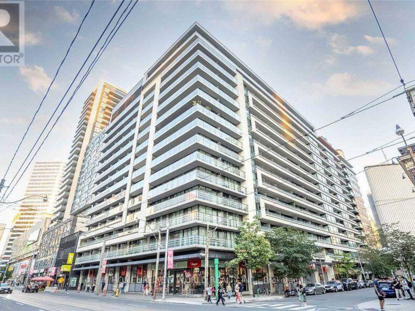 752 - 111 ELIZABETH STREET, Toronto, Ontario M5G 1P7