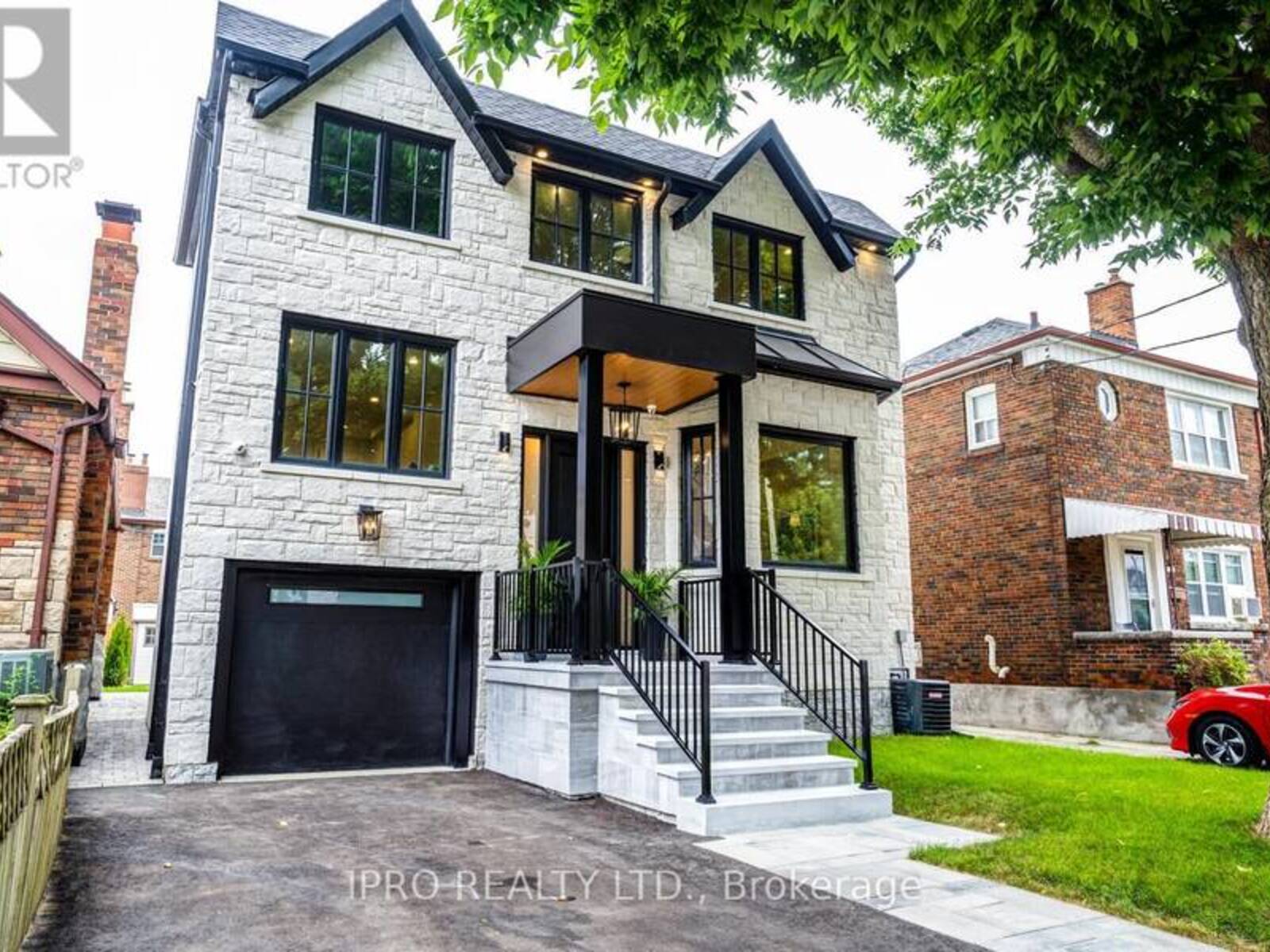 246 O'CONNOR DRIVE, Toronto, Ontario M4J 2T6