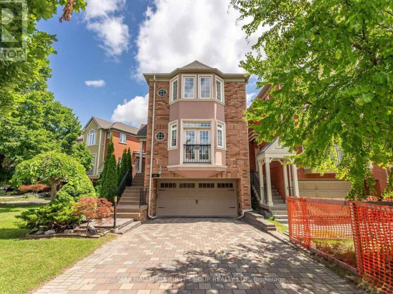 25 CRISPIN COURT, Markham, Ontario L3R 4G6