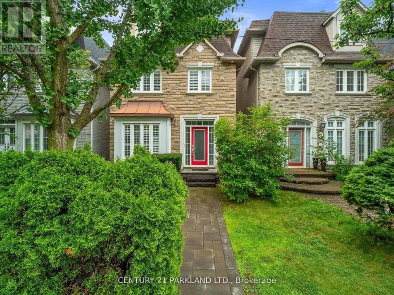 7 GRANLEA ROAD, Toronto, Ontario M2N 2Z4