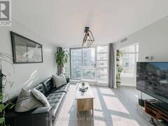 619 - 650 QUEENS QUAY W Toronto Ontario, M5V 3N2