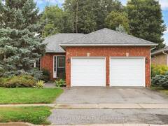 51 EMMS DRIVE Barrie Ontario, L4N 8H3