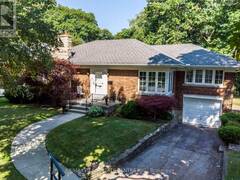 393 RIVER SIDE DRIVE Oakville Ontario, L6K 3N6